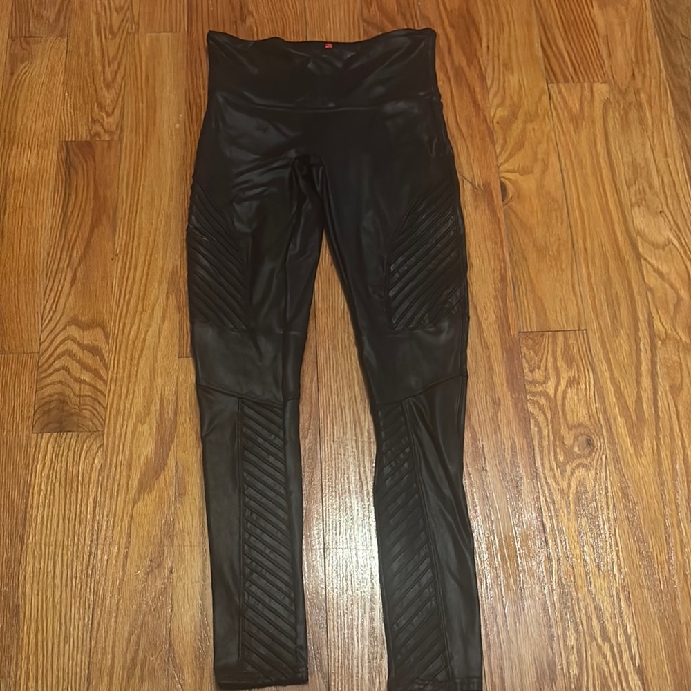 Spanx Black Faux Leather Leggings Size Medium